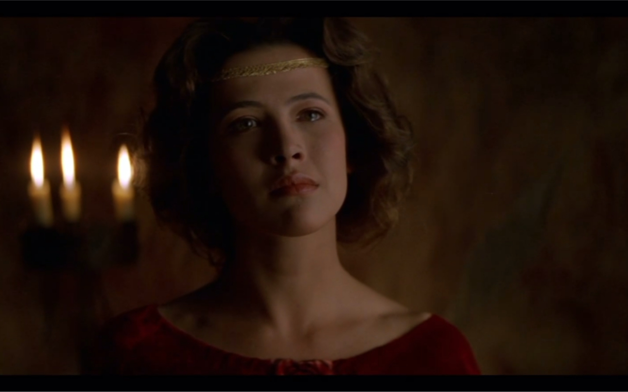 《勇敢的心》伊莎贝拉王妃为了华莱士对濒死的老英王的诅咒.