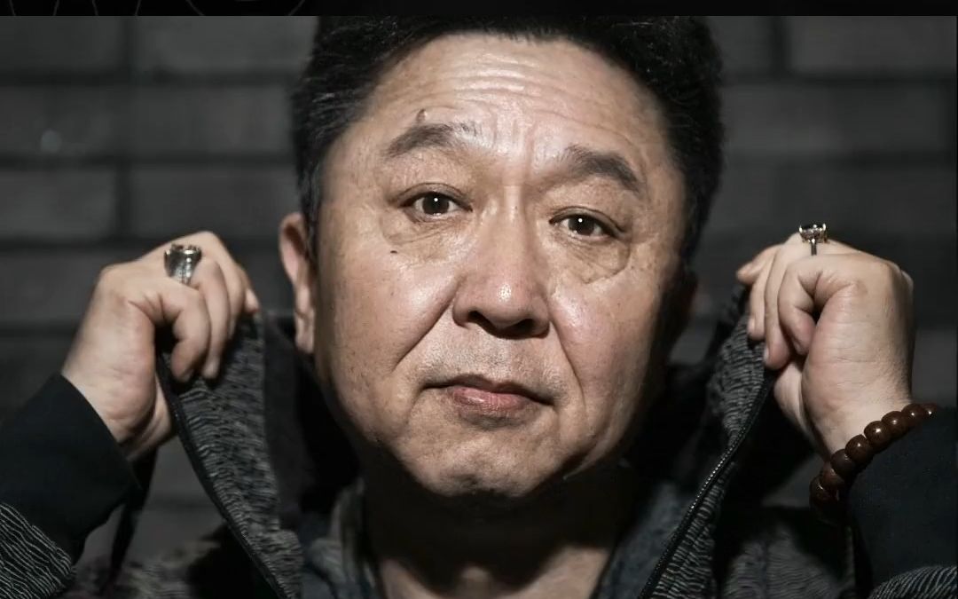 被相声耽误的歌手于谦,摇滚歌曲张嘴就来