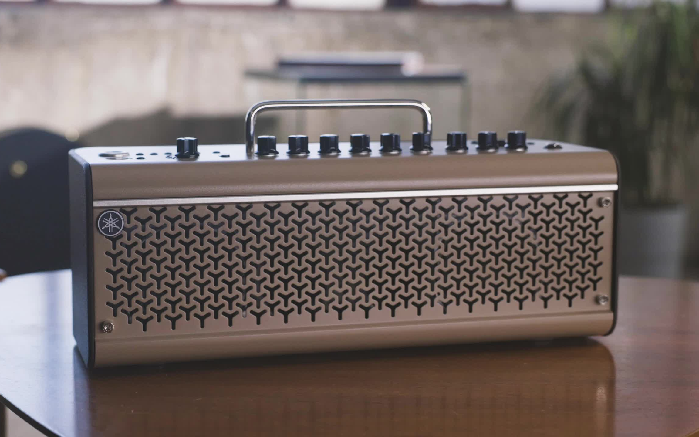 指尖乐器专营店 琴行 yamaha雅马哈 thr30iia二代充电蓝牙电木吉他它