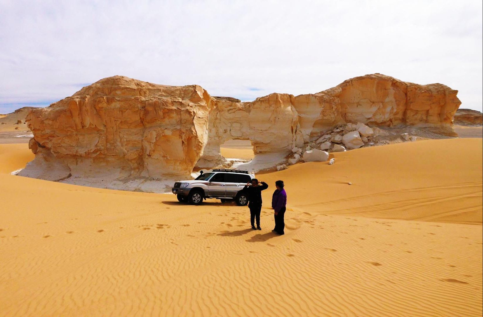 埃及黑白沙漠旅游 天空之城