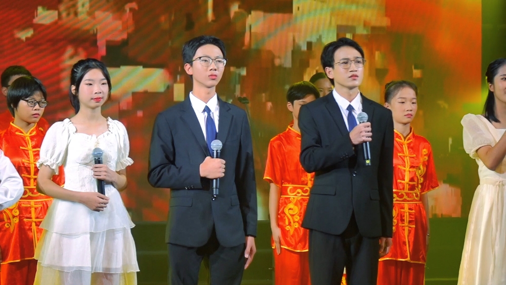 广东江门恩平歌舞诗恩城二中