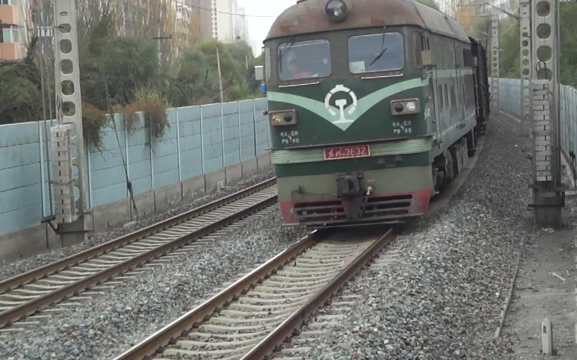 青藏宁段df4牵引货列