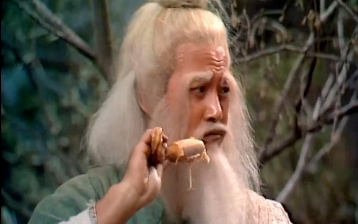 梁子翁瞧不起吃鸡腿的洪七公,不料下一秒被打飞出去,精彩!