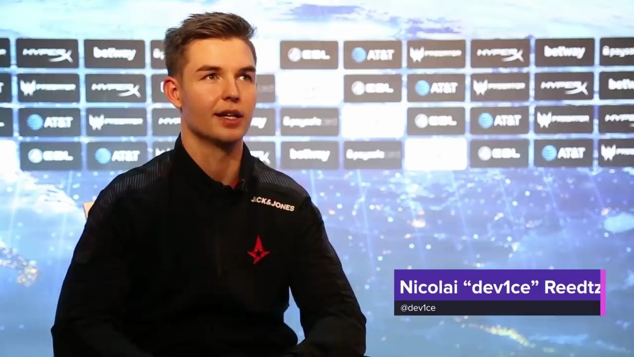 device阿汤哥的故事颜值与实力并存的男人