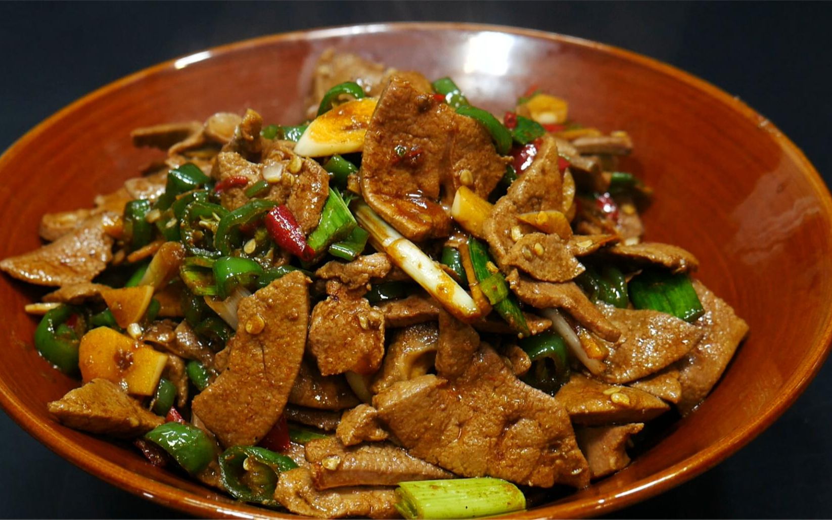 湘菜大厨教你爆炒猪肝的家常做法,简单易学,香辣入味下酒又下饭