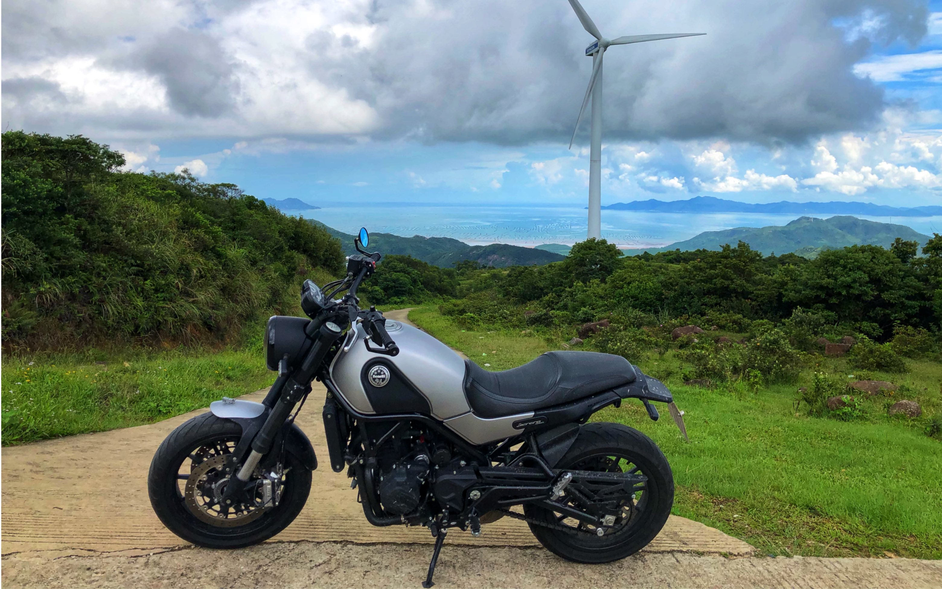 把好友的幼狮500开出小跑一下单飞台山隆文风车山