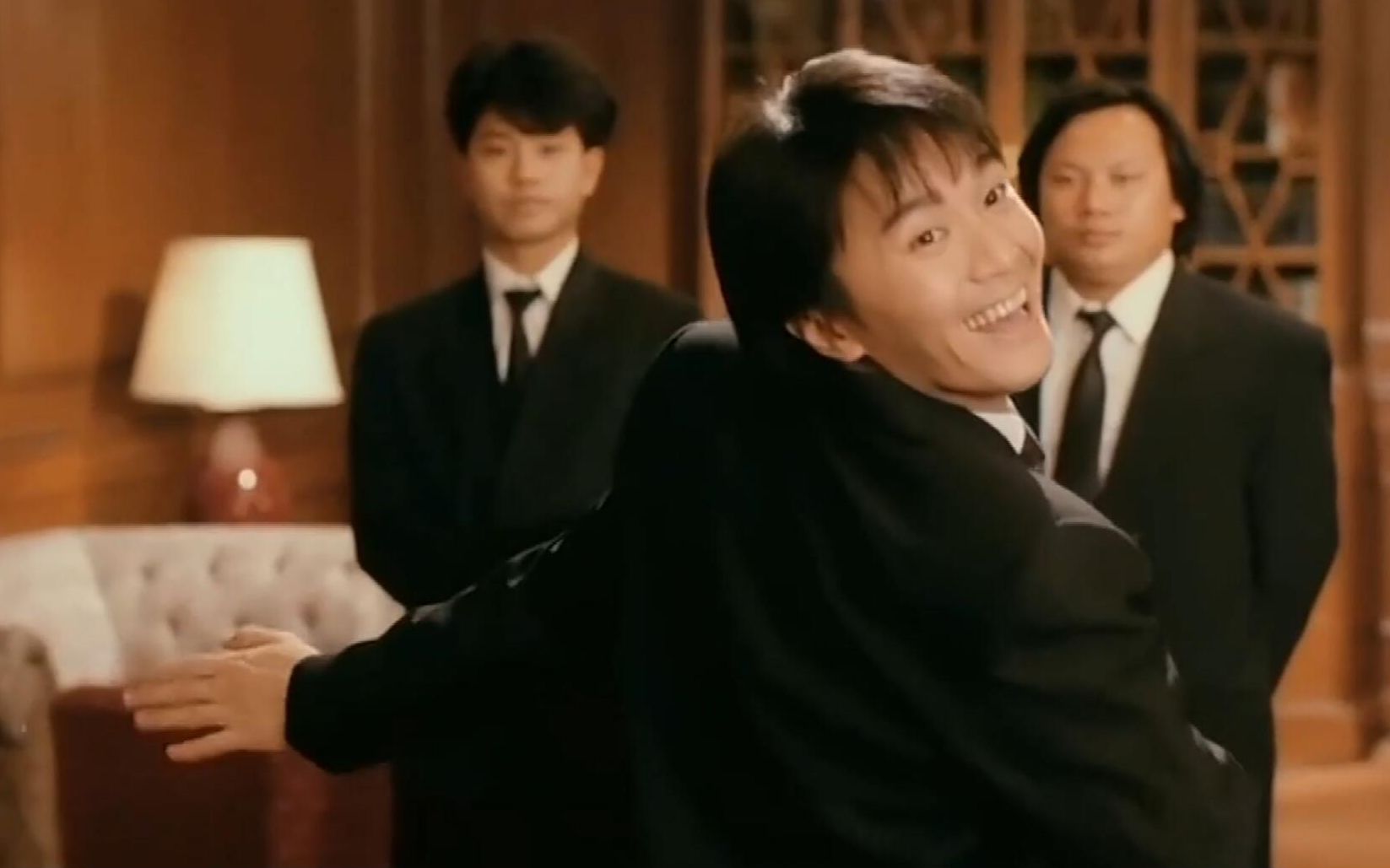 【周星驰舞蹈合集】只有一个放荡不羁的灵魂才能诞生如此魔鬼般的步伐