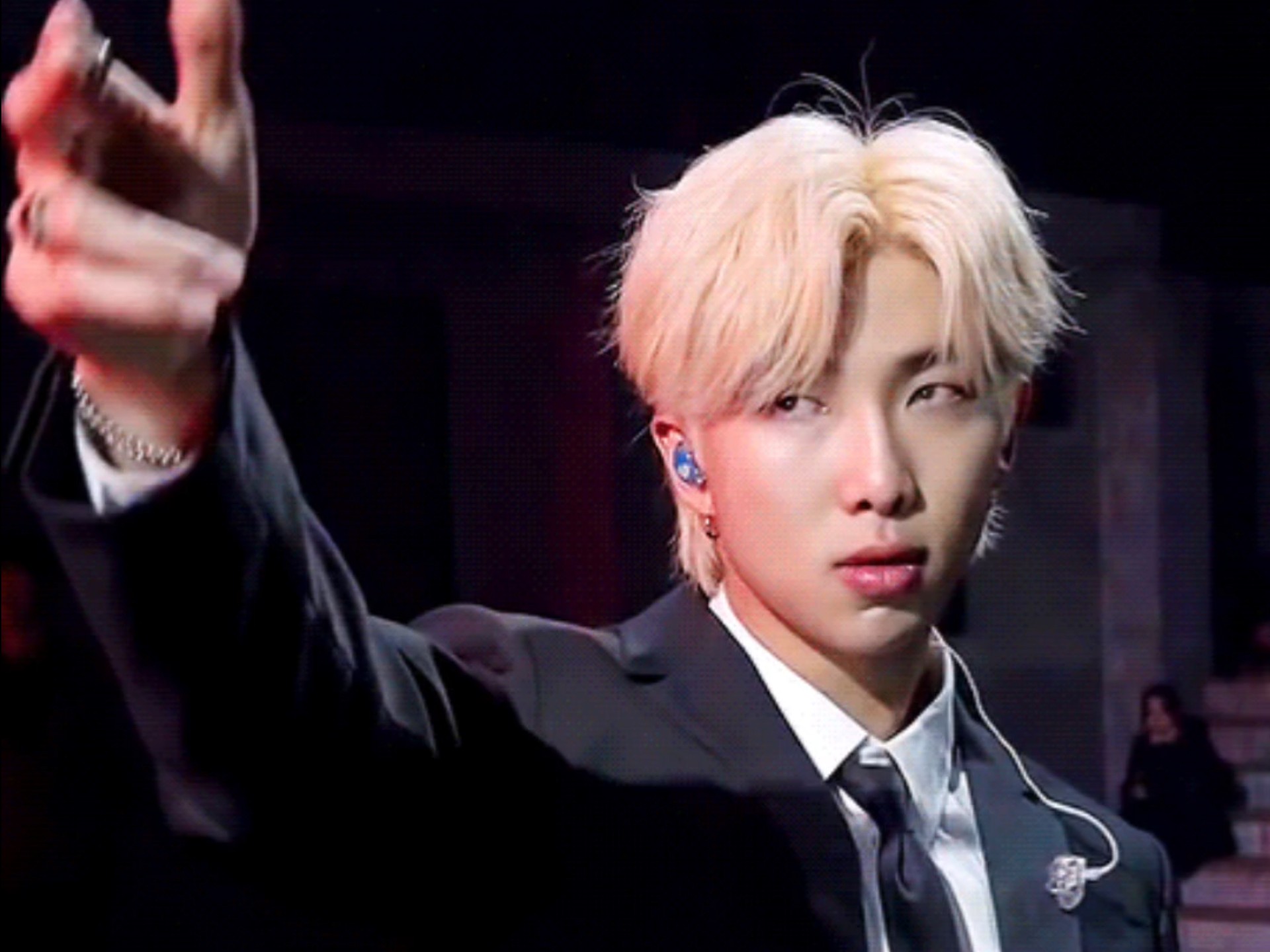 【金南俊】舞台上a爆了!