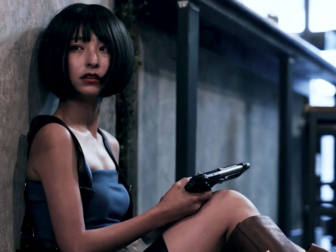 美女单挑丧尸群不敌