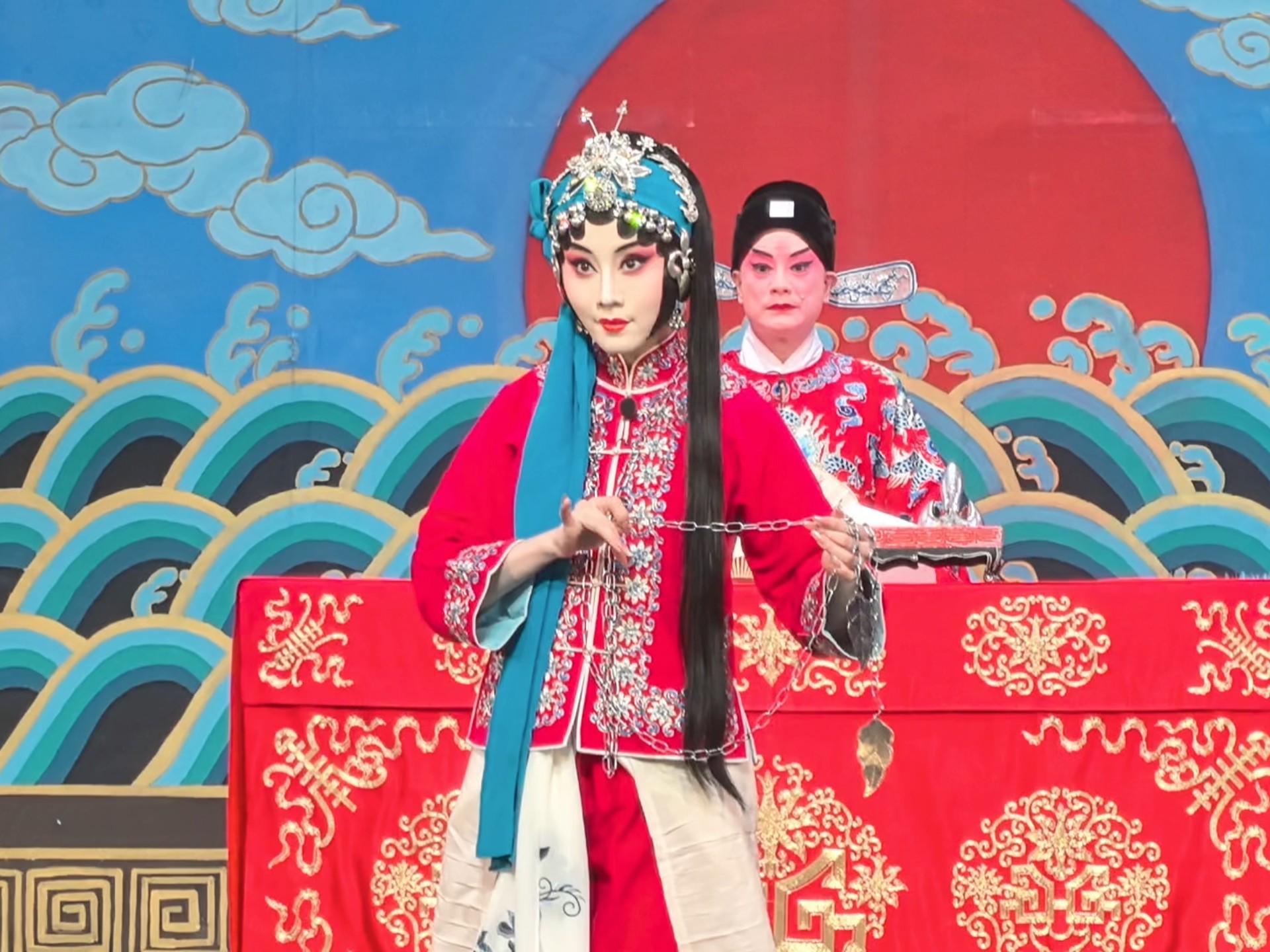 王梦婷 玉堂春·会审 玉堂春跪至在都察院