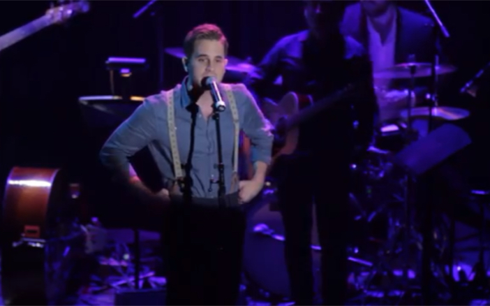 [图]【Ben Platt】《Waving through a window》at 2016 Obie Awards 【油管搬运】