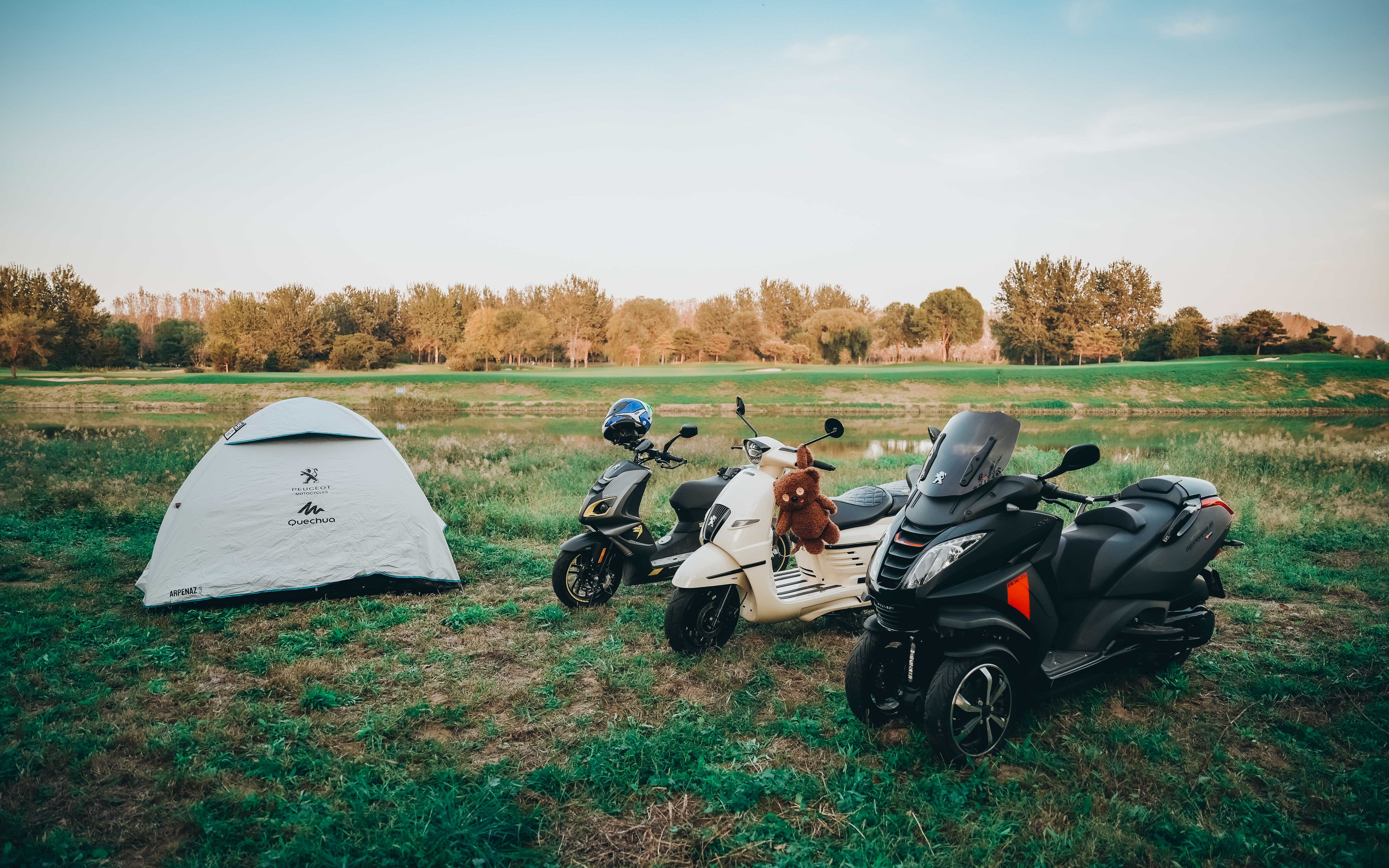 关于露营和摩托车,我们拉来几位年轻户外达人一起聊几句