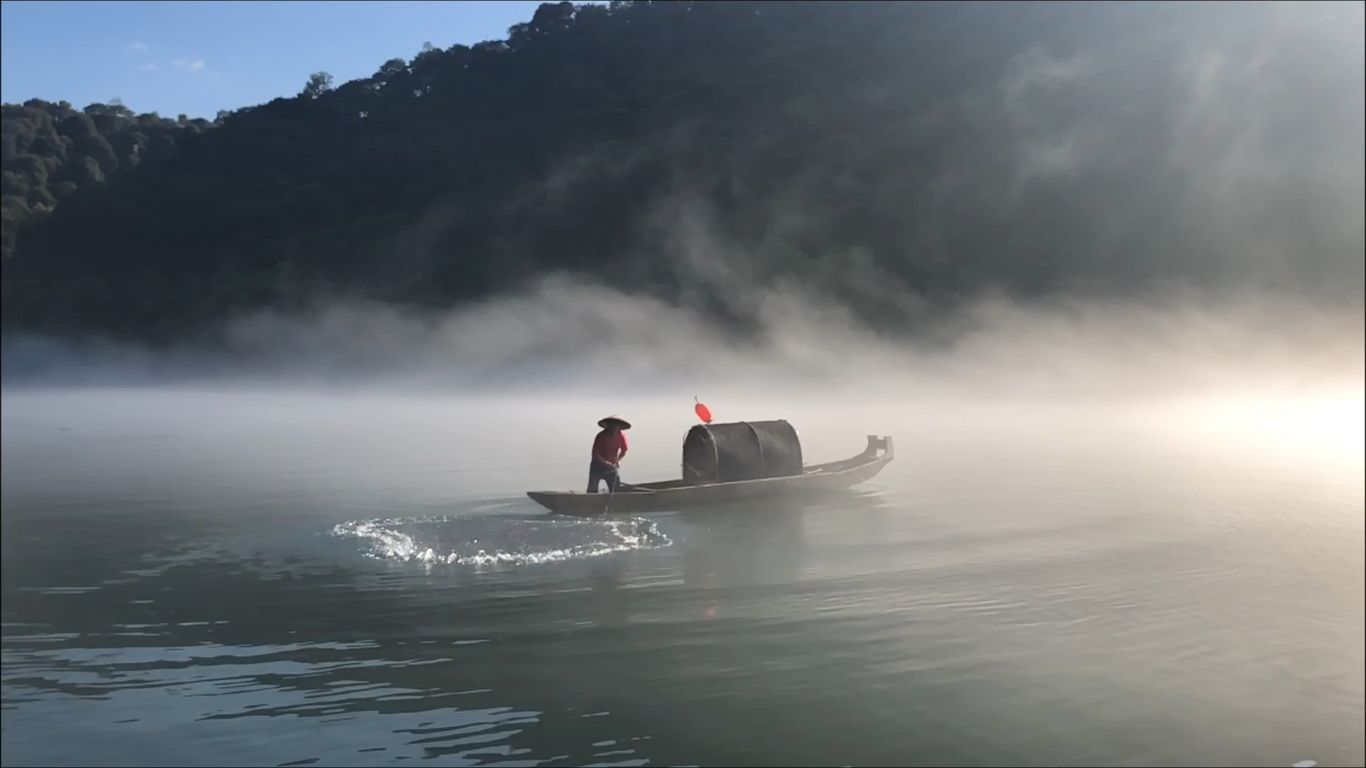 [图]「肉手|旅游」东江湖的网红撒网渔夫～