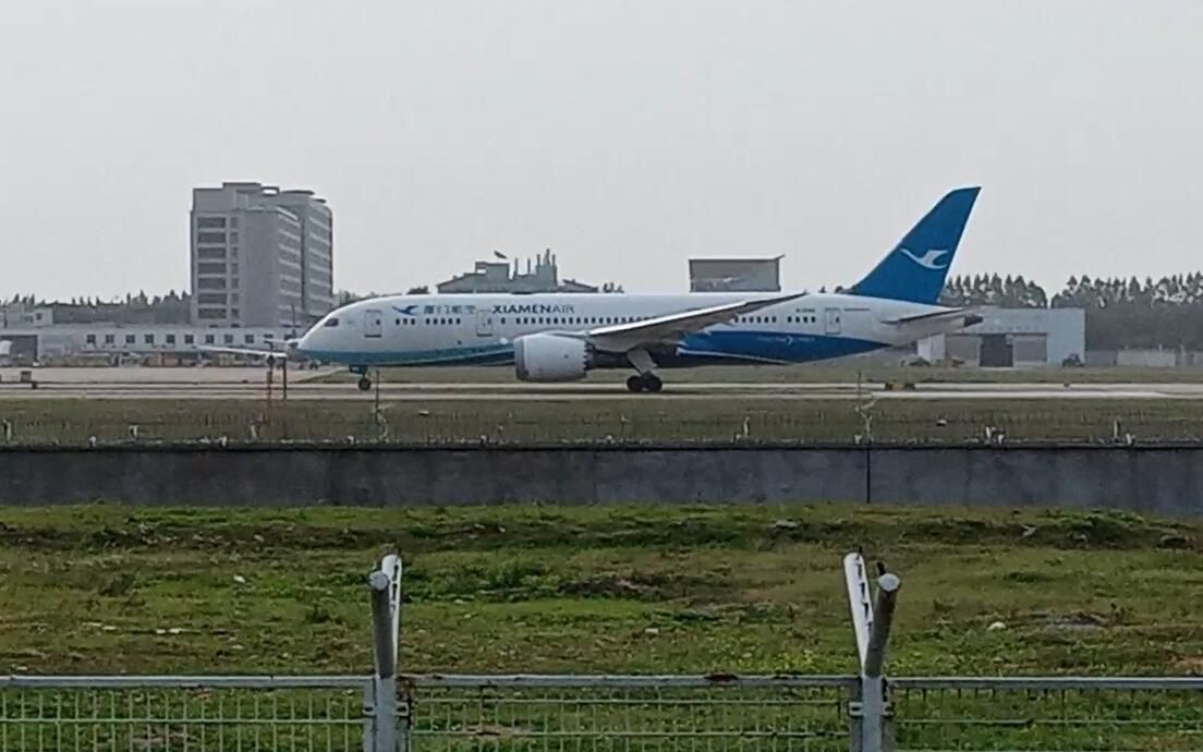 zsfz/foc福州长乐机场拍机 20210418清晨