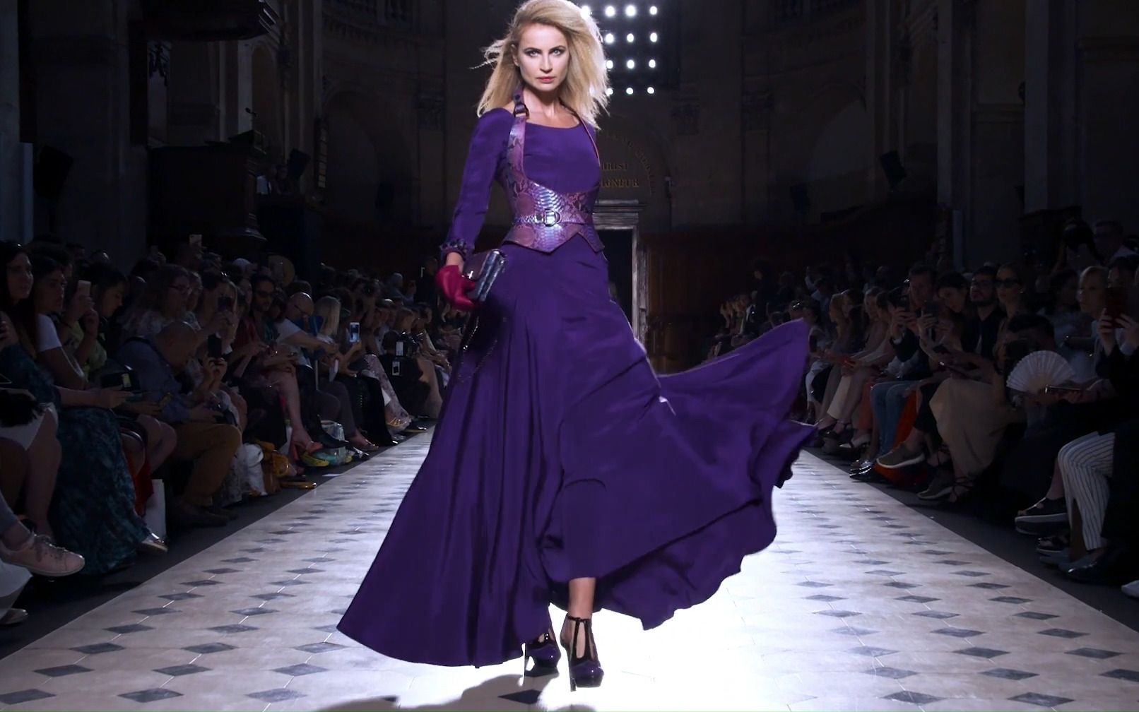 "女巫之夜,谁配将我们审判"【julien fournie-first spell】