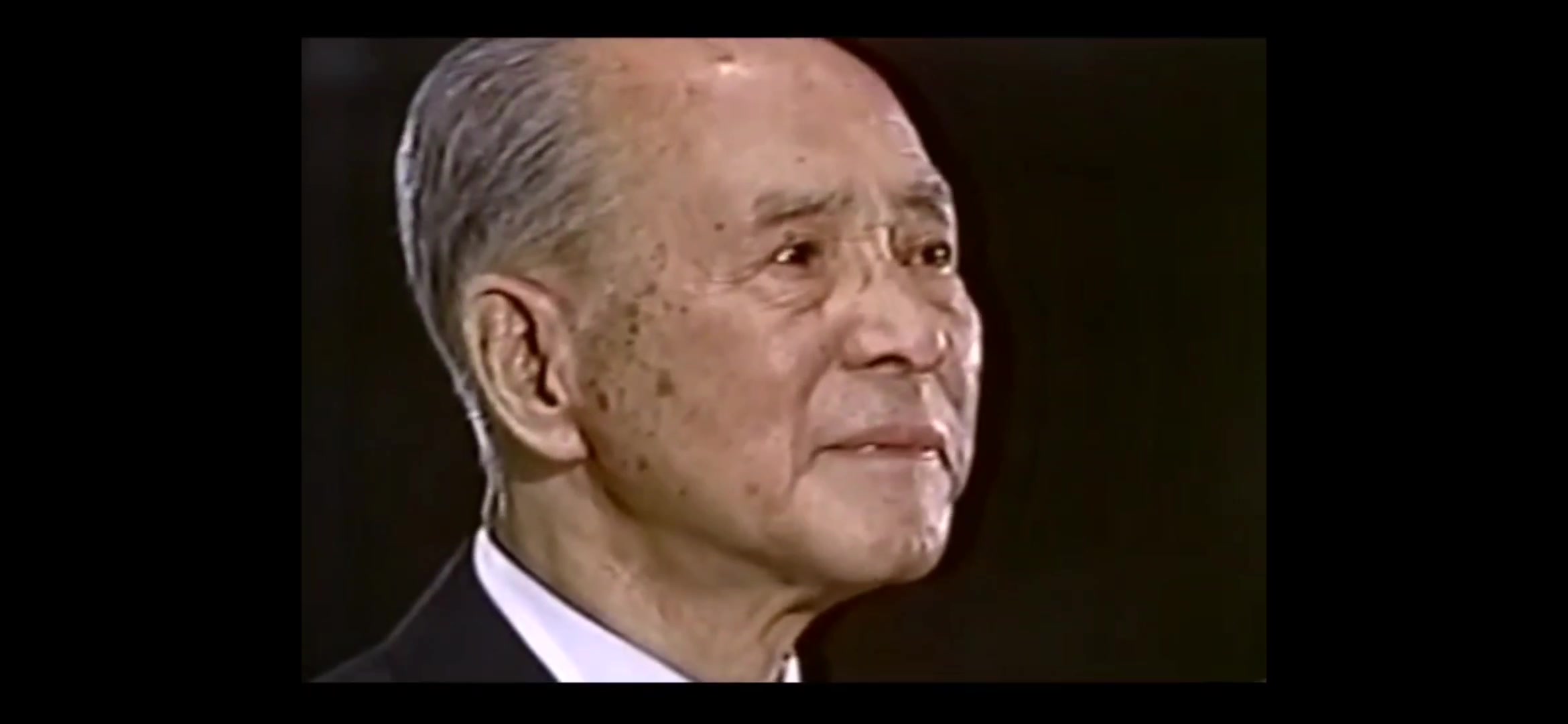 藤山一郎-长崎の钟 1992年_哔哩哔哩 (゜-゜)つロ 干杯~-bilibili