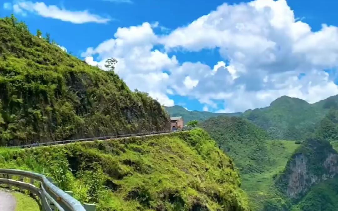 连绵不绝的山峰,美丽动人的风景,令人心旷神怡的大自然风光哔哩哔哩bilibili