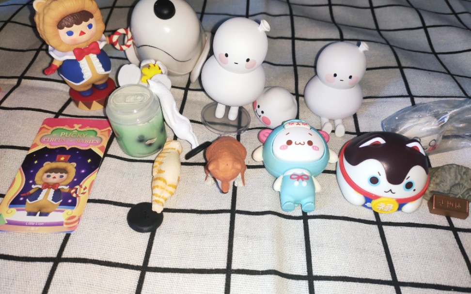 盲盒蛋趣泡泡玛特确认款开箱小狮子真的爱了