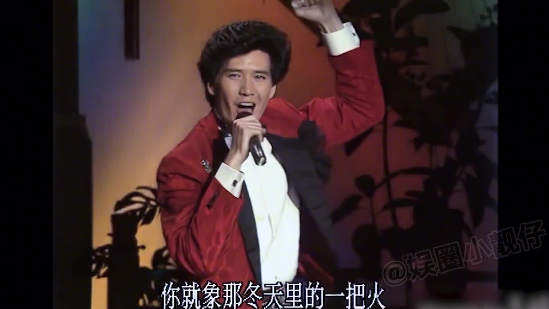 春晚导演不敢拍他下半身,因爱国被封杀14年,费翔如今怎么样了?aud