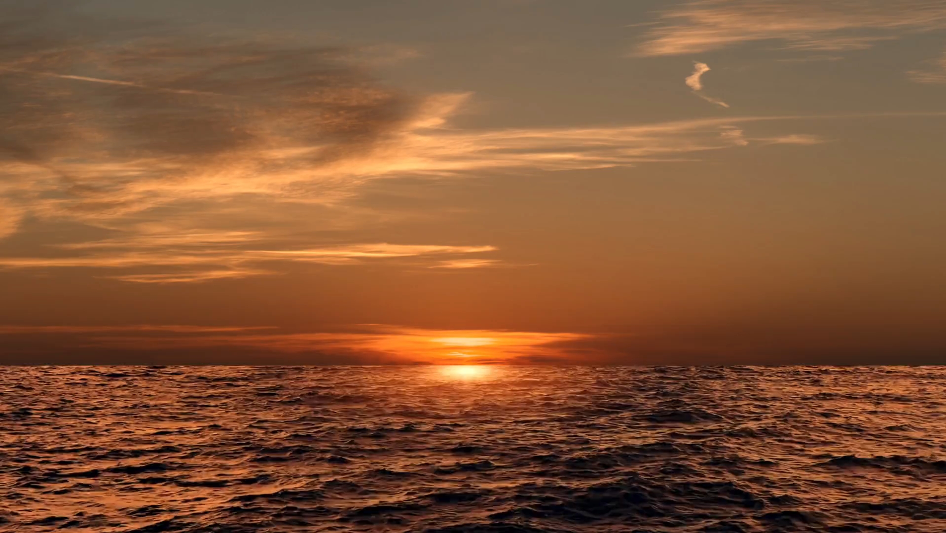 落日余晖中的甜美:晚霞与云朵的奇妙相遇