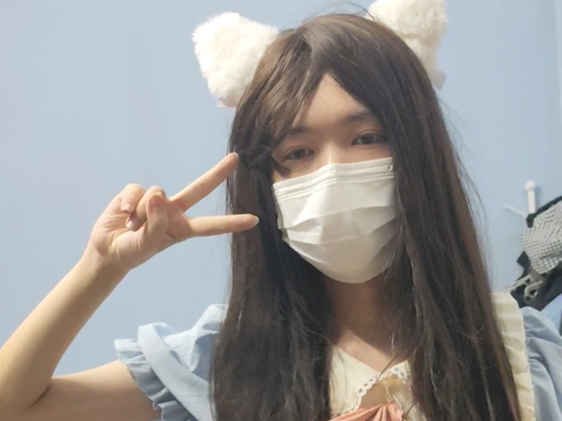 穿洛丽塔女仆装的男孩子