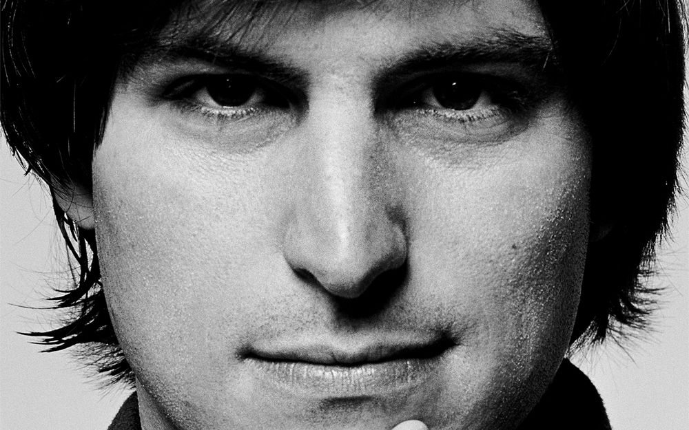 乔布斯经典系列:乔布斯是如何让低估的苹果在巨人的夹缝中生存