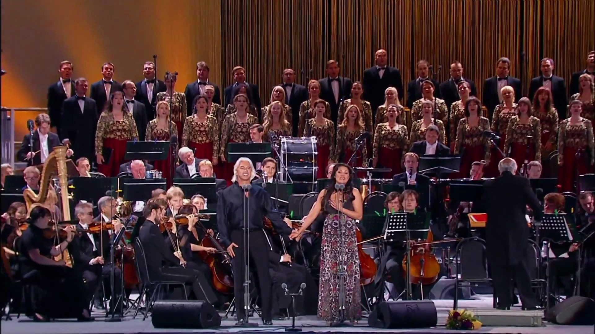 [图]莫斯科郊外的晚上-Anna Netrebko, Dmitri Hvorostovsky - Moscow Nights