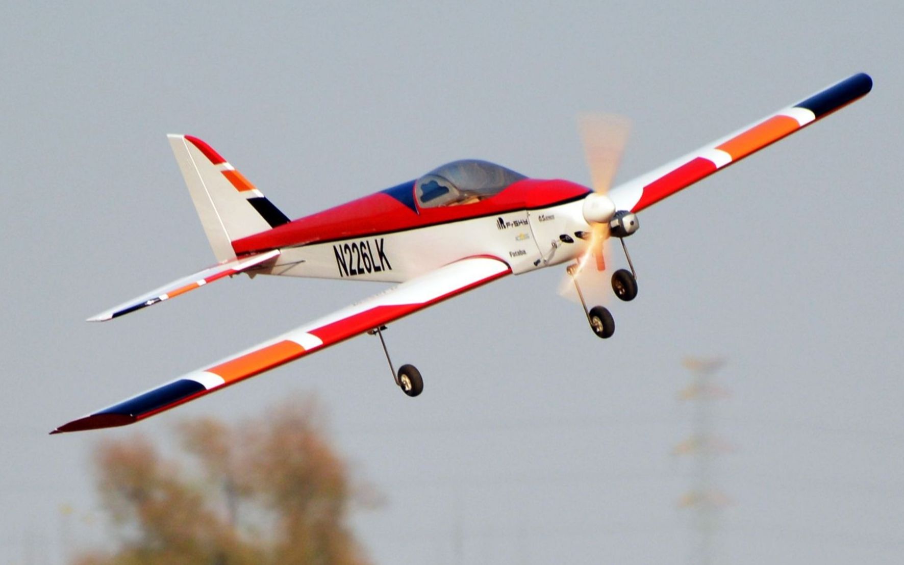 虎鲨玄鸟50级木质油动航模测评进阶油机或木机的休闲好选择