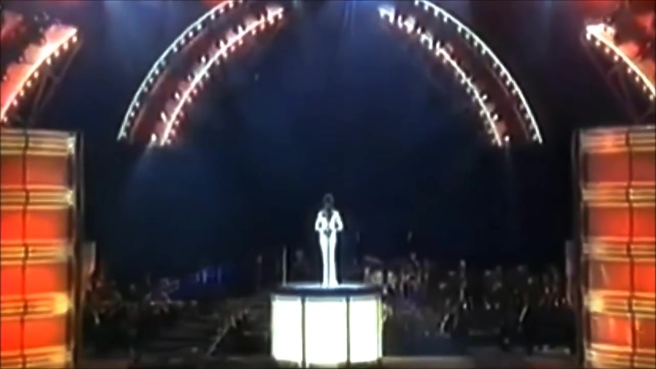 [图]【格莱美传奇名现场】Whitney Houston - I Will Always Love You (Live 1994 Grammy)