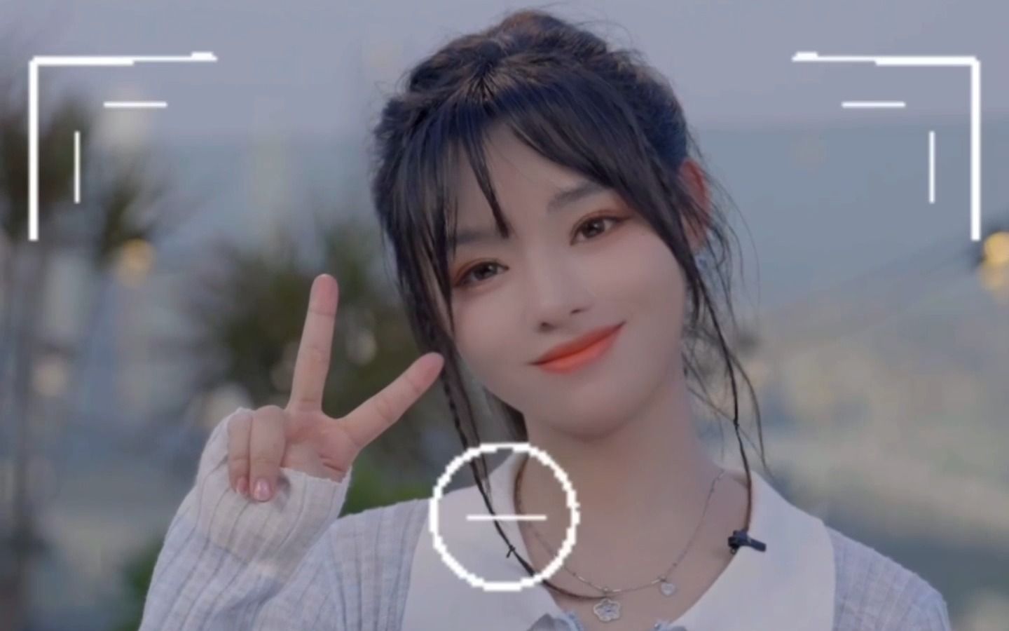 超能音乐少女黄霄雲可爱五连拍来了!