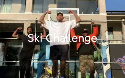 【Ski Challenge】Chris Brown又跳舞了,这次是大热的ski哔哩哔哩bilibili