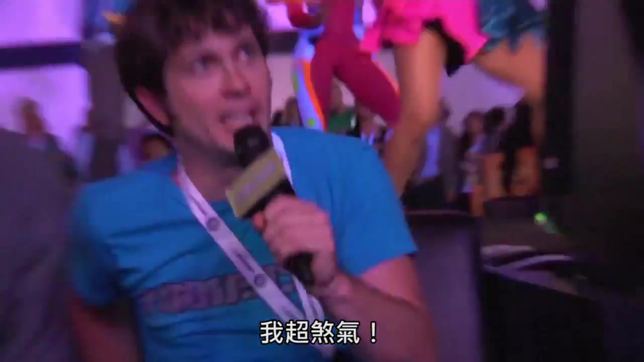 [图]Just Dance 4《舞力全開 4》「Tobuscus」E3 製作團隊訪談 [中文字幕] - Ubisoft SEA