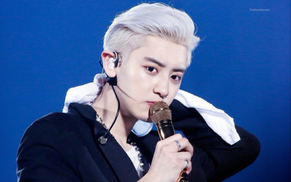 【朴灿烈】银发侧剃 懂?