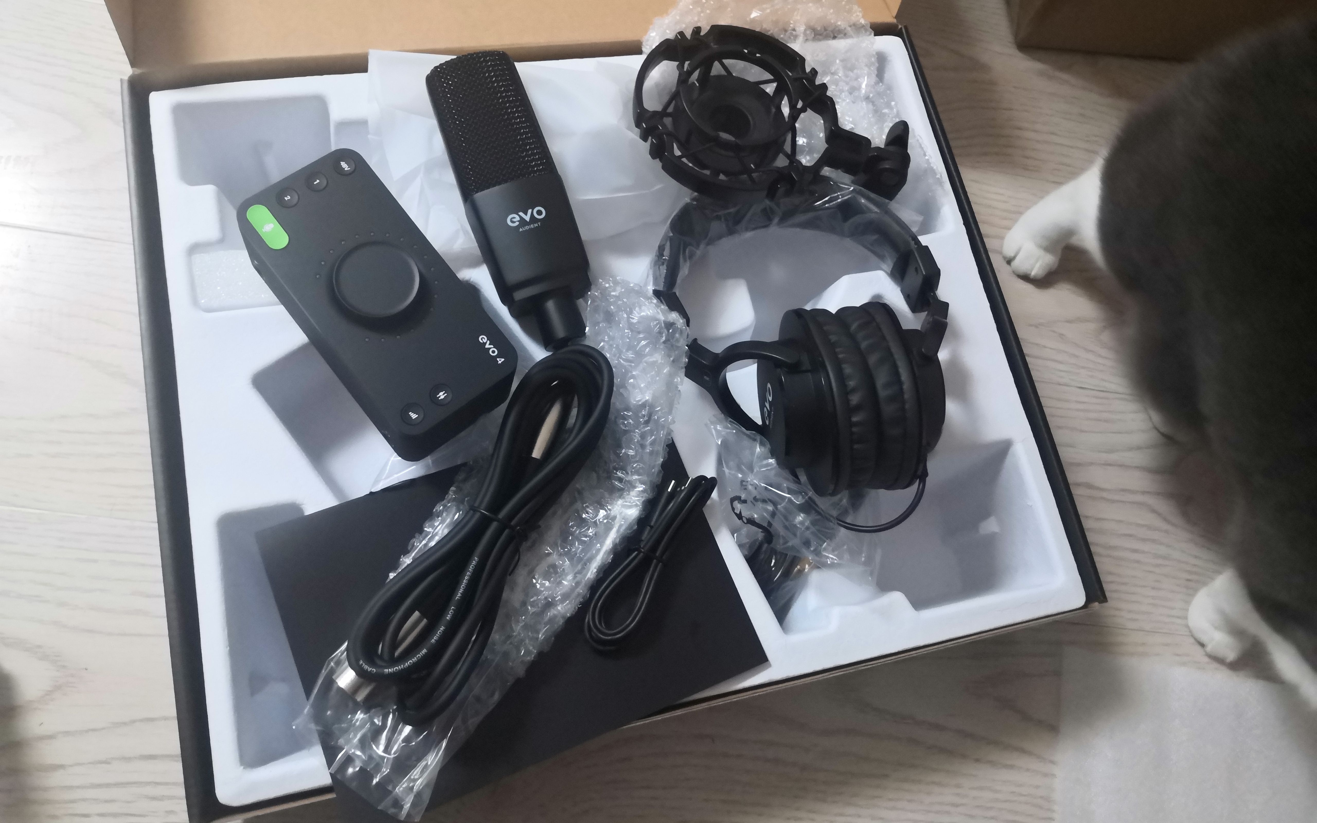 有声书新手设备升级audient奥顿特evo4三件套装外置声卡开箱视频