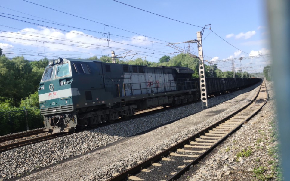 沈局吉段hxn50512牵引14602次技术直达列车大官屯站2道通过瓢儿屯站