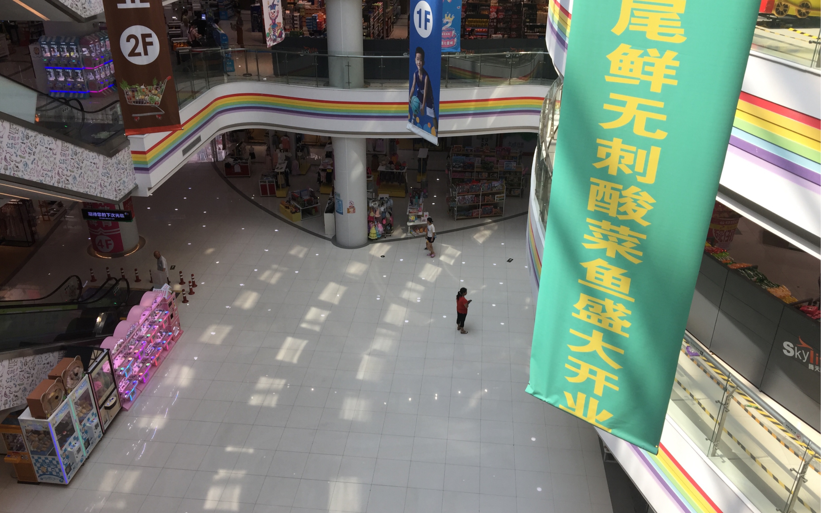 河源儿童城商场电梯