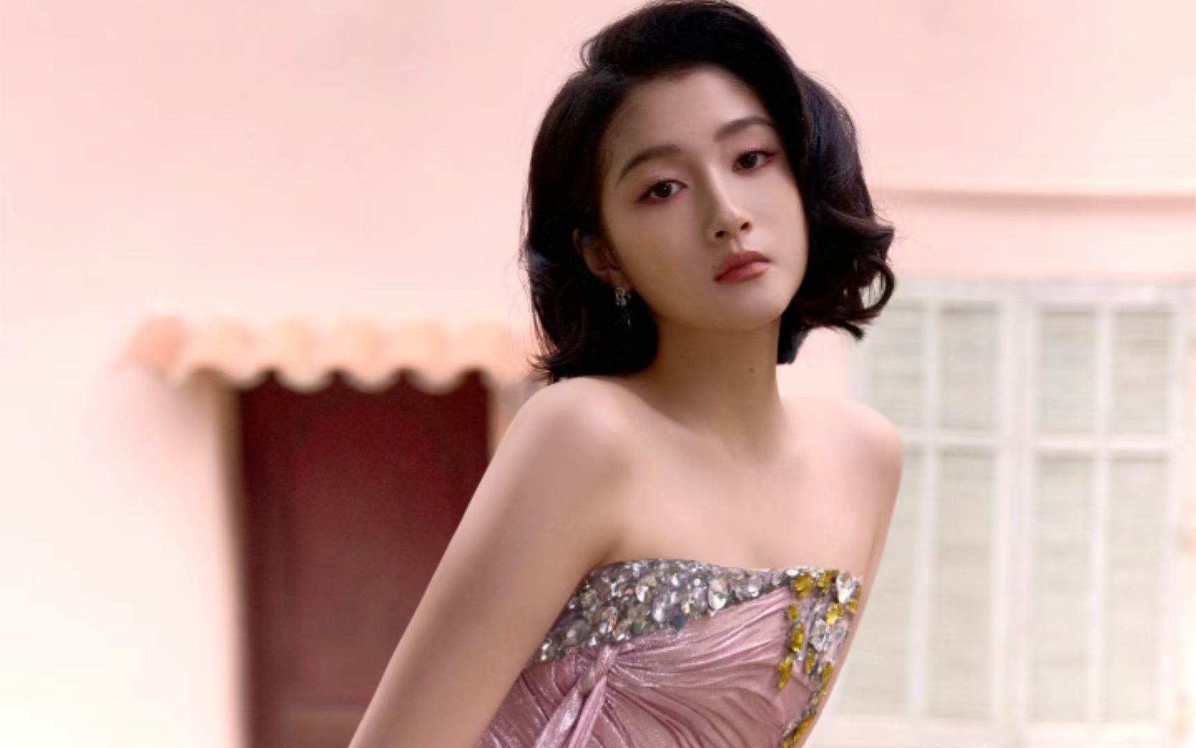 关晓彤戛纳电影节造型怎么样#关晓彤