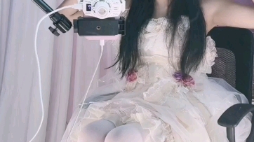 白丝美腿小姐姐