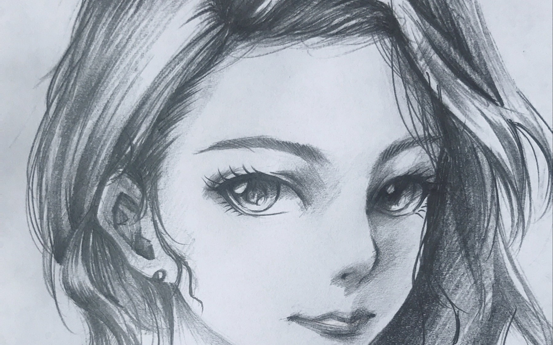 用自动铅画个右半侧的小姐姐