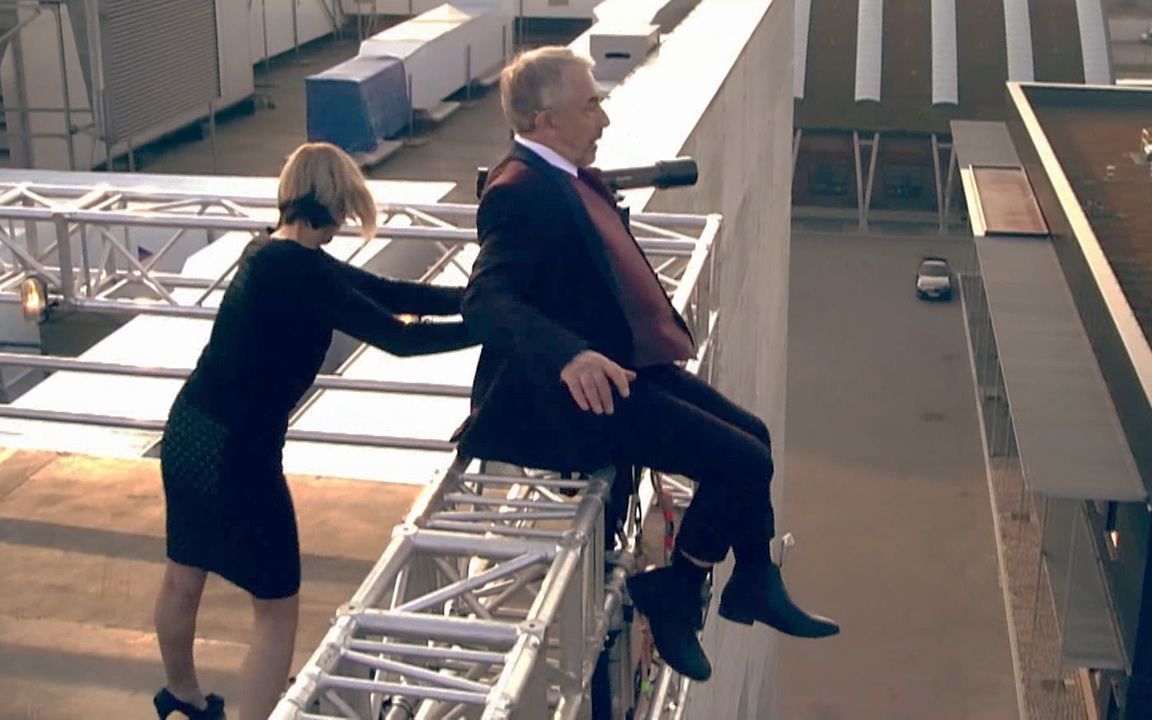 把好人变杀人犯只需72分钟,人性比想象中更易操控《达伦布朗:就范》