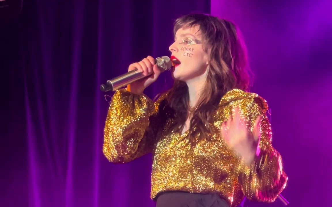 lauren mayberry like a praye by madonna 2031011