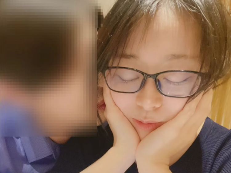 胶圈 大型纪录片《虾米大模王出轨仙人跳》