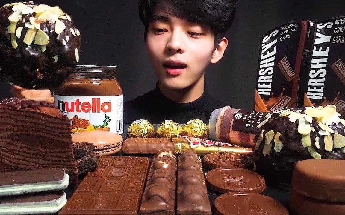 吃播无人声chansori庆祝十万粉费列罗特威克酸奶巧克力饼干好时酥脆