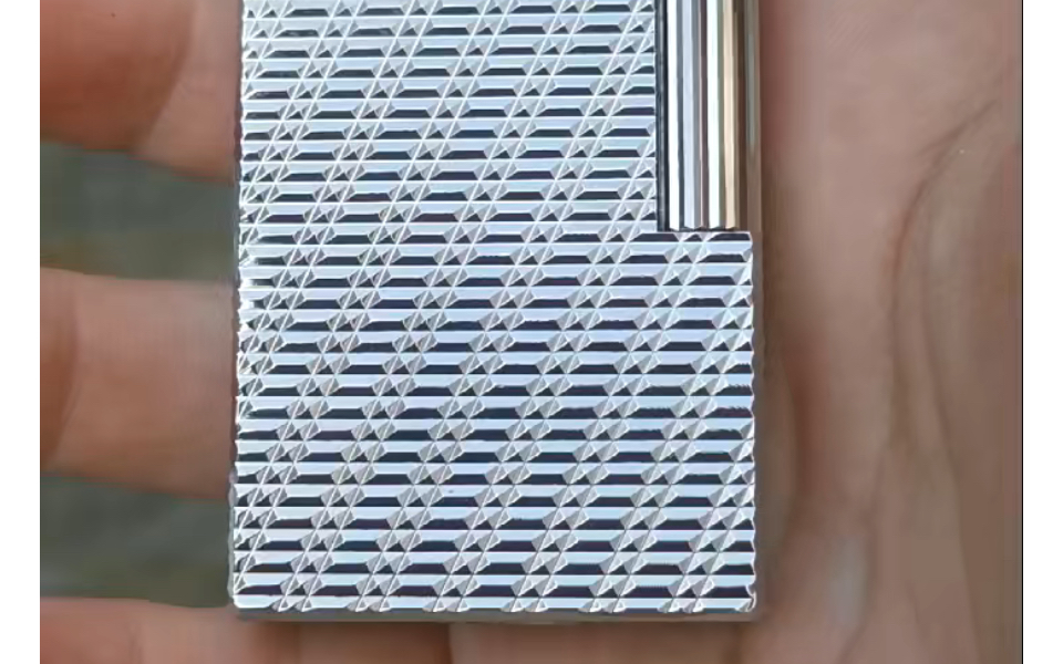 都彭斜纹银打火机