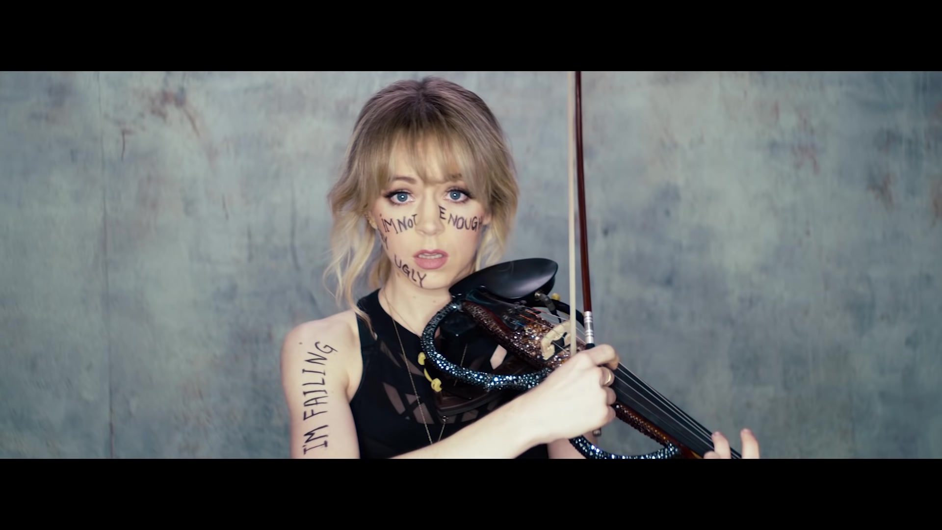 voices - switchfoot feat. lindsey stirling(官方mv)