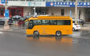 Скачать видео: 兔脸架线队小车电保出场