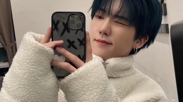 【omega x韩政勋】来看看政勋尼的美貌,是个精致的男孩哈哈