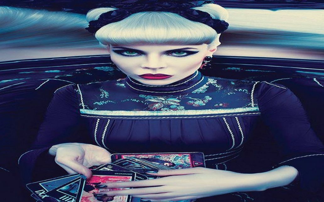 【通灵之战 朱莉王和亚神谈黑桃皇后之四】中俄双语字幕