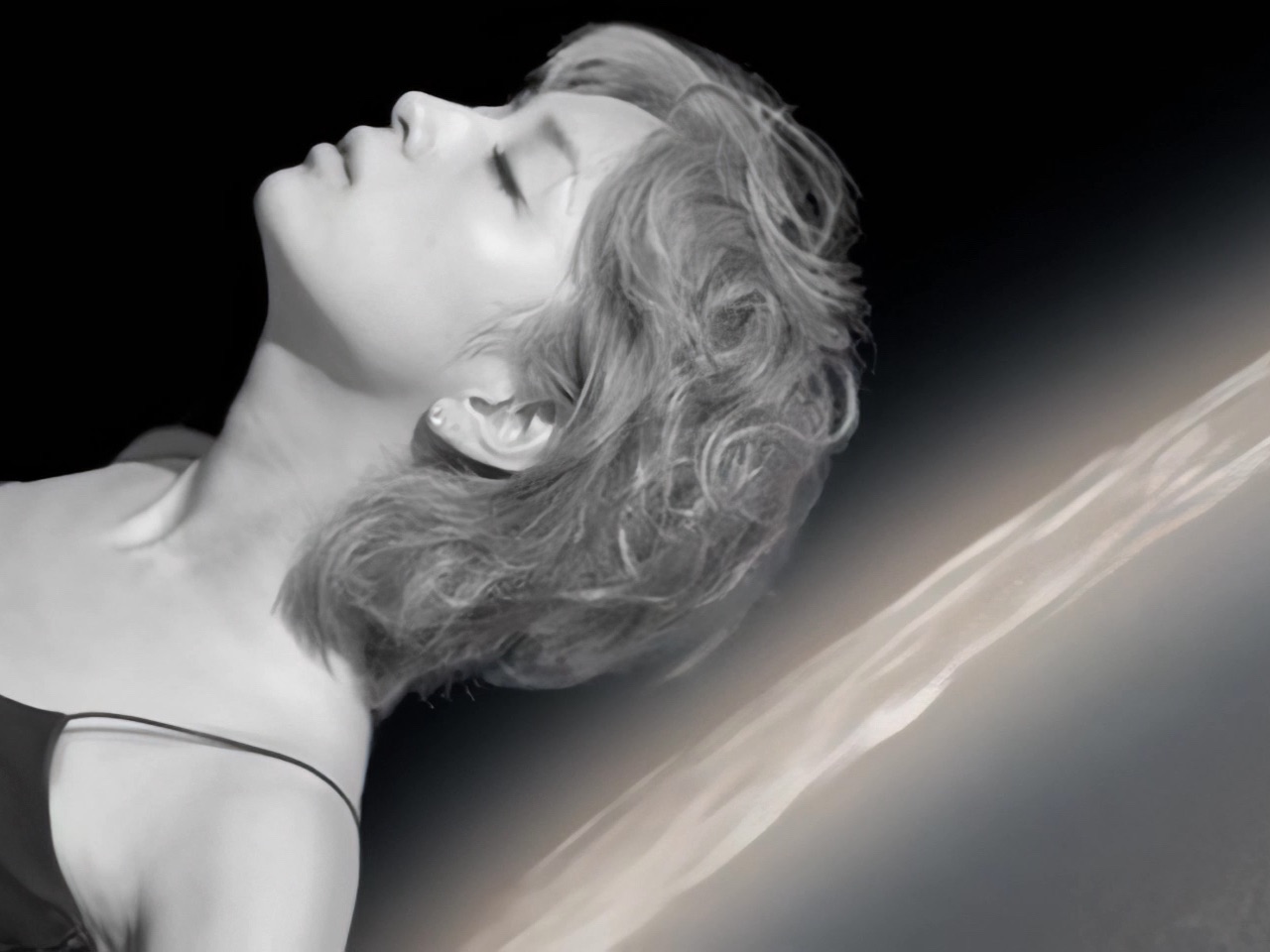 《ayumi hamasaki dome tour 2001 a》(滨崎步 2001 巨蛋巡回演唱会 a