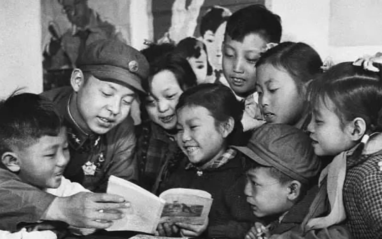 [图]1962年的今天，雷锋因公殉职……